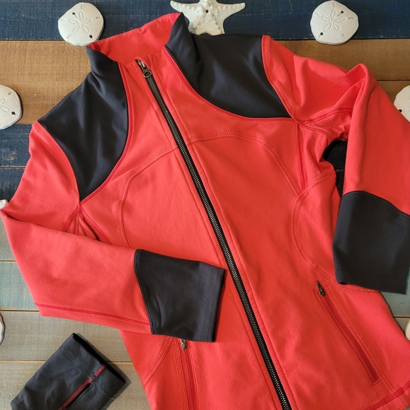 Lululemon jacket size 6 - Picture 1 of 6